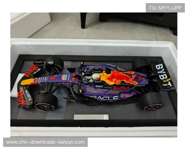 日本大奖赛:维斯塔潘创赛道纪录夺杆,红牛包揽前排 日本大奖赛:维斯塔潘创赛道纪录夺杆,红牛包揽前排