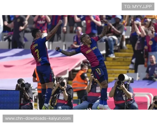 巴萨7连胜背后的战术微调：控球主导与高效反击结合铸就领跑优势。